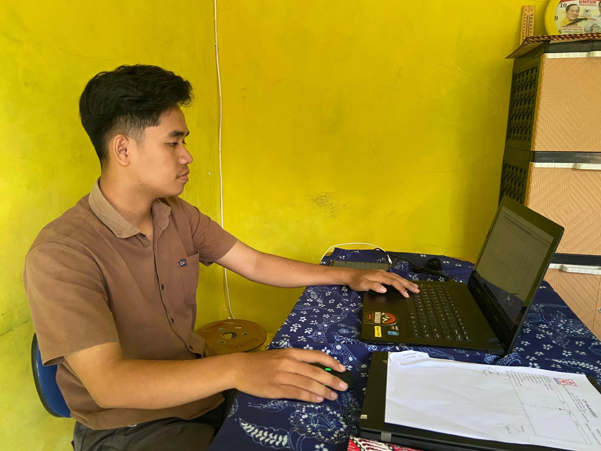 Bekerja Sambil Kuliah, Pilihan Mahasiswa UT Salut Kartini Rembang Menuju Kemandirian