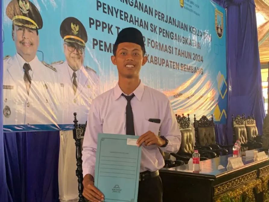 Kisah Mahasiswa UT Salut Kartini Rembang Muhammad Muqimul Khikam, PPPK yang Tak Pernah Leha-Leha Demi Gelar Sarjana