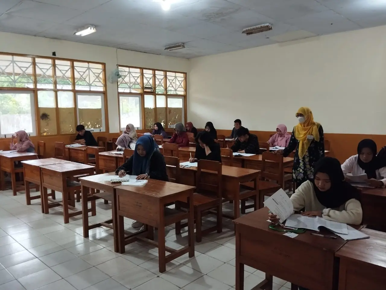 Berikan Pendampingan, Salut Kartini Rembang Pastikan UAS Berjalan Lancar