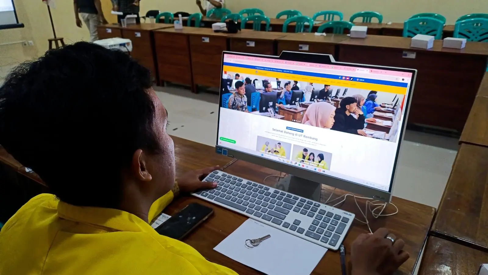 Perkuat Layanan Digital, Salut Kartini Rembang Kembangkan Galeri dan Fitur Shop di Website Utrembang.com