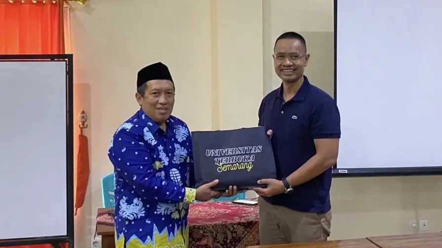 Direktur Baru UT Semarang Kunjungi Rembang, Turun Tangan Bikin Konten Viral hingga Bedah Isu Organisasi Ilegal